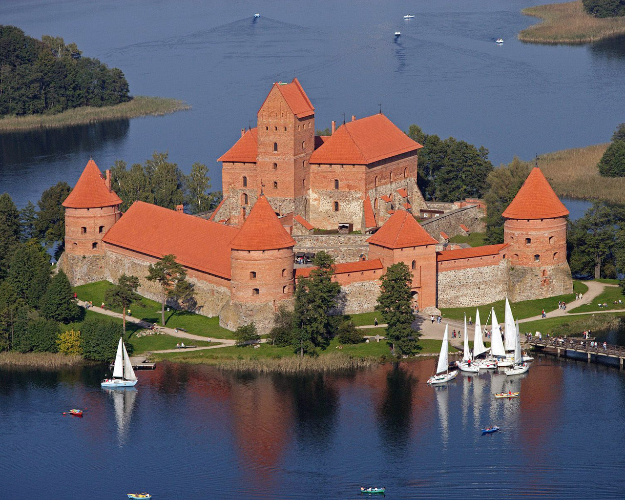 Тракайський замок. 14 ст.